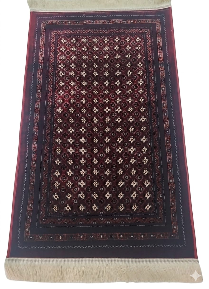 Janamaz Prayer Mat – Persian-Style Bukhara Islamic Prayer Rug (70 x 110 cm)