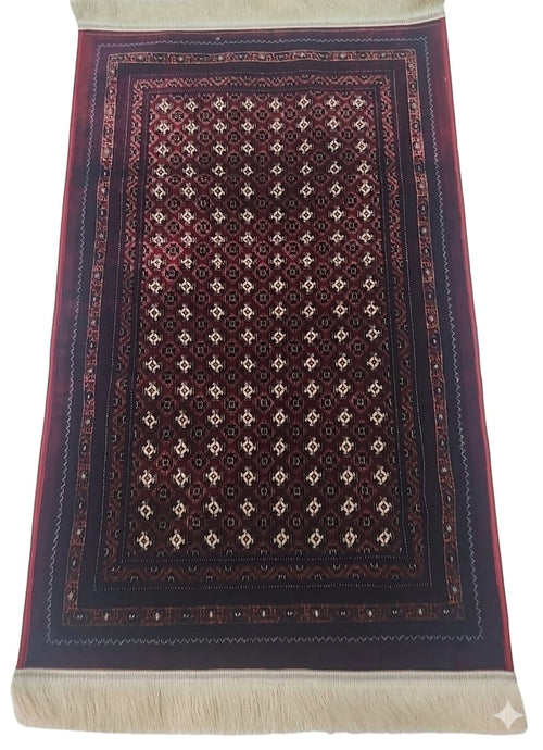 Janamaz Prayer Mat – Persian-Style Bukhara Islamic Prayer Rug (70 x 110 cm)